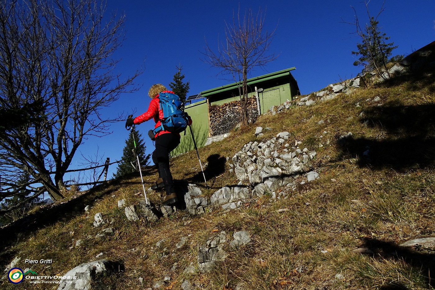 18 E siamo al Capanno del Luciano (1740 m).JPG